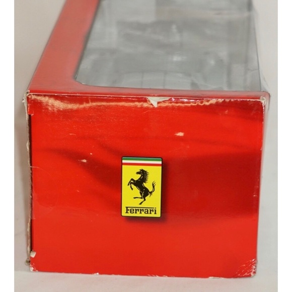 Hot Wheels Enzo Ferrari 1:18 60th Anniversary - Picture 8 of 10